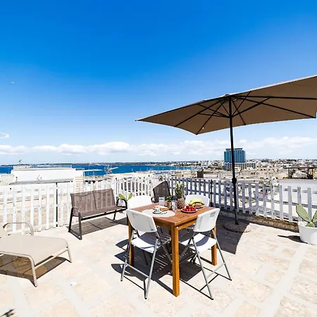 Corte De Maio - Exclusive Panoramic Terrace - By Click Salento Lägenhet